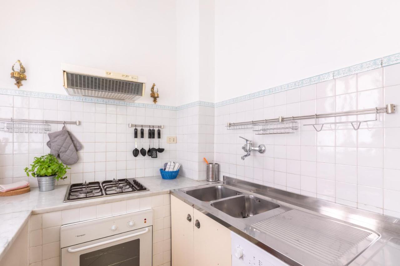 Spectacularly Bright, By Piazza Navona And The Pantheon - A/C, Wifi, Elevator Apartment Rome Exterior photo